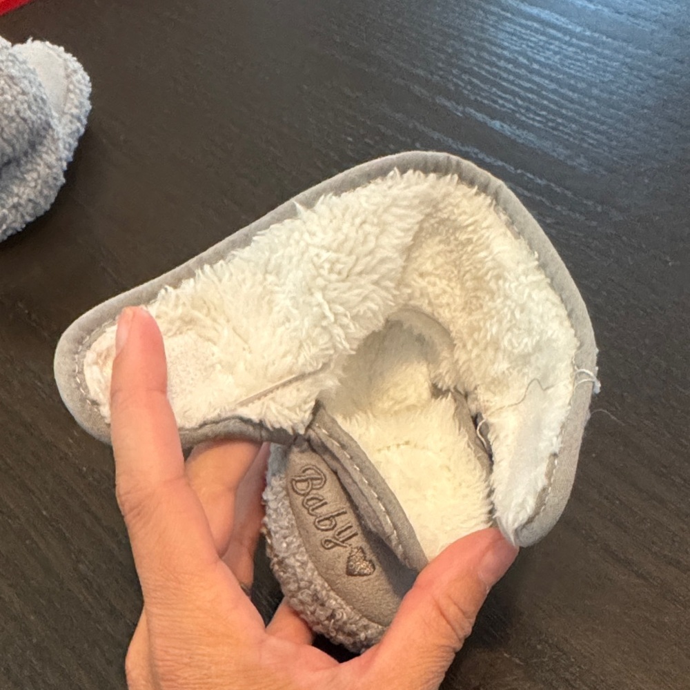 Cozy Gray Baby Booties - Picture 4 of 4